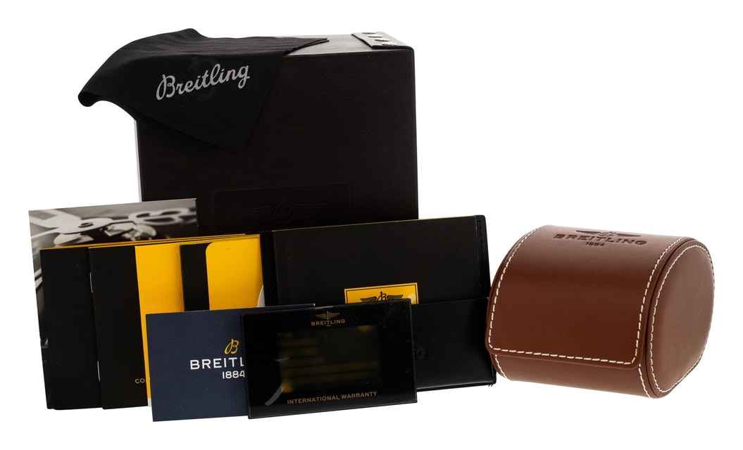 Breitling Navitimer 01 AB0121 Image 5